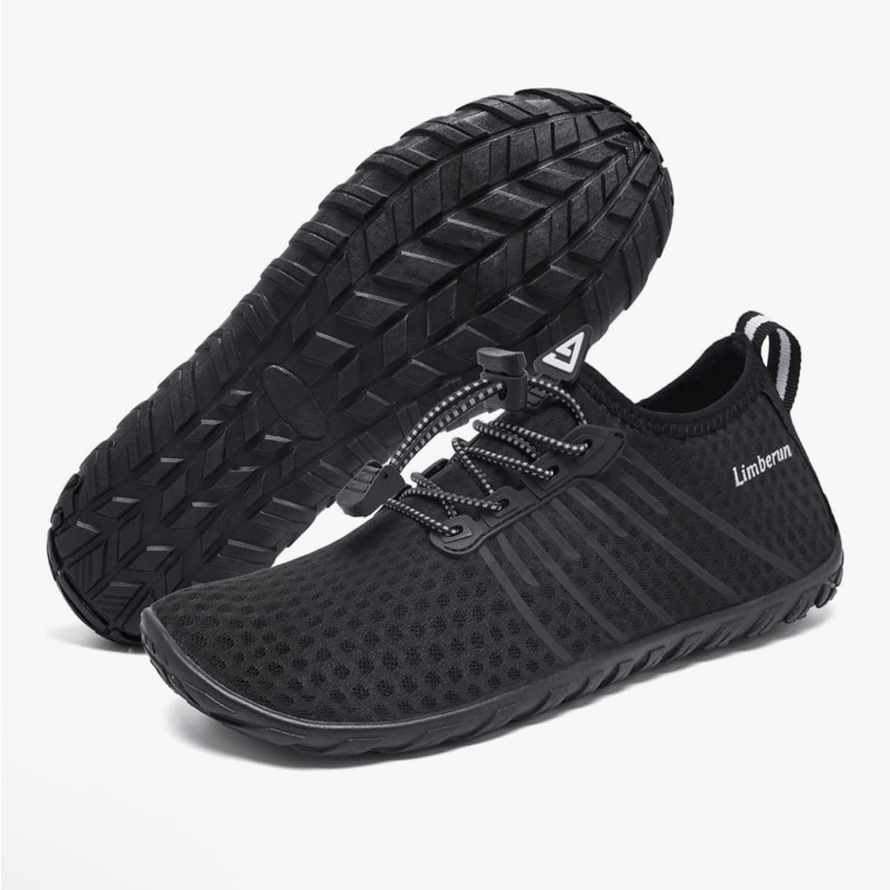 Women's Black Water Shoes